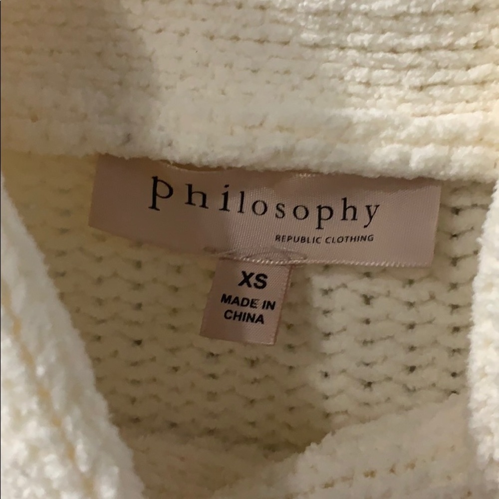 Turtle neck sweater - Picture 2 of 3